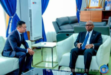 赵斌大使拜会刚果（金）参议长卢孔德-中非友好经贸发展工作委员会