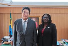 周平大使会见加蓬新任农业和畜牧业部长波罗-中非友好经贸发展工作委员会