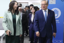 黄兆锦主任陪同马尔代夫代表团共同考察百望云有限公司-中非友好经贸发展工作委员会