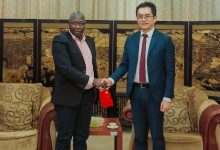 驻几内亚比绍使馆临时代办董敏传会见几比红十字会主席维埃拉-中非友好经贸发展工作委员会