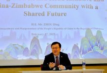 周鼎大使应邀为津巴布韦国防大学师生授课-中非友好经贸发展工作委员会