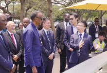 卢旺达总统卡加梅观摩中国制造飞行器非洲首飞-中非友好经贸发展工作委员会